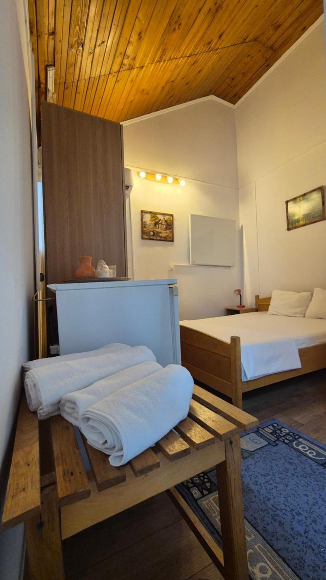 Vila Crinilor Călimăneşti Buitenkant foto
